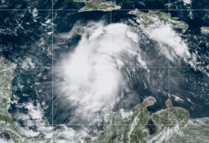 Florida governor declares emergency as Tropical Storm Ian approaches ...