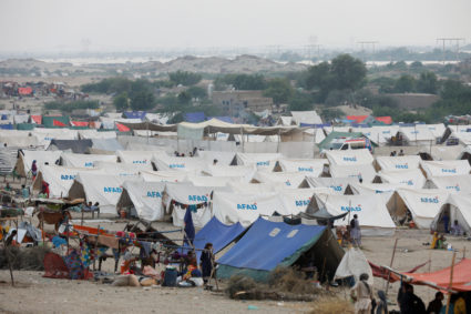 A view shows tents of the displaced people, following rains and floods during the monsoon season in Sehwan, Pakistan September 14, 2022. Photo by Akhtar Soomro/REUTERS