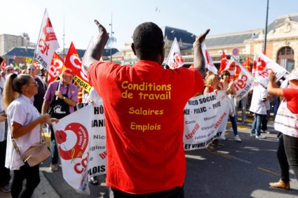 Nationwide day of strike and protests for wages and against requisitions at refineries in France
