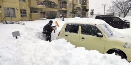 Heavy snow in Japan leaves 17 dead, more than 90 injured