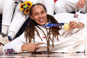 Basketball - Women - Medal Ceremony