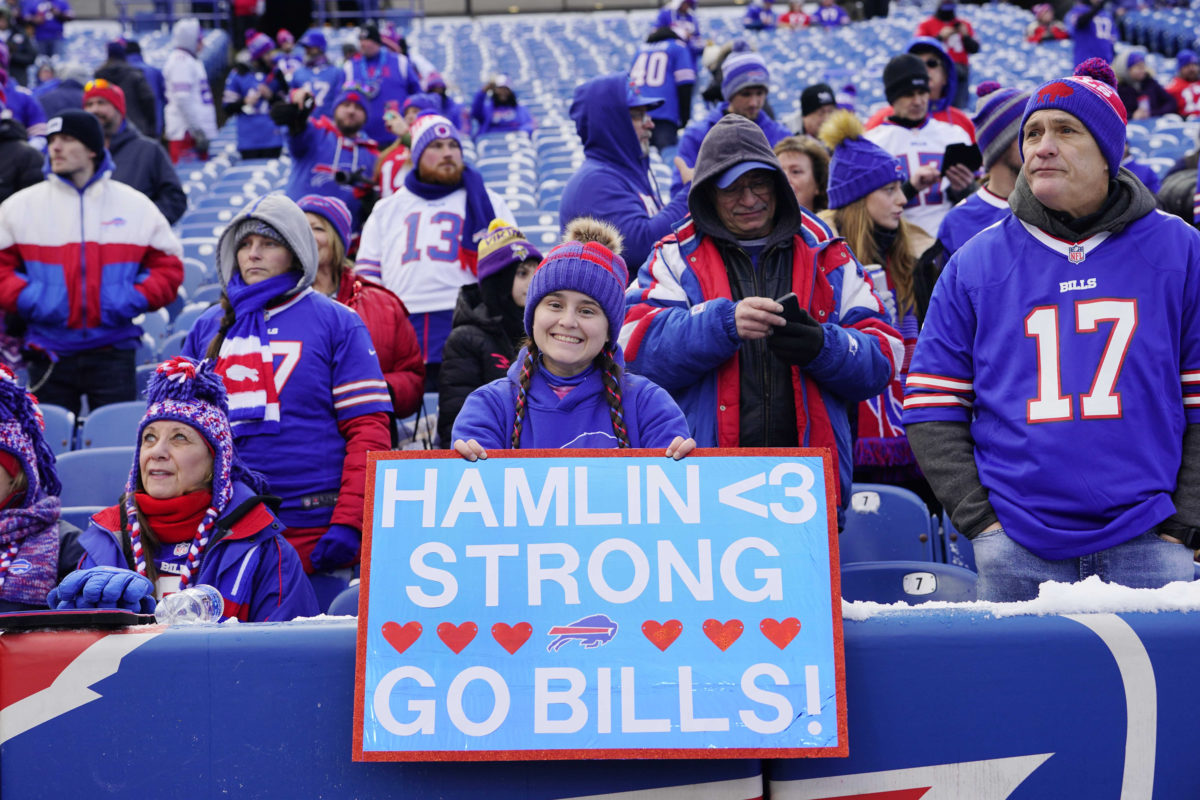 Damar Hamlin attends 1st Buffalo Bills game since his cardiac arrest