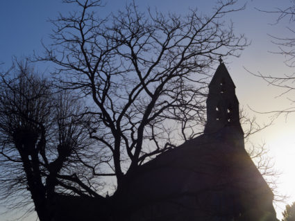 Church of England apologizes for rejecting and excluding LGBTQ people, doesn&rsquo;t change same-sex marriage ceremony policy