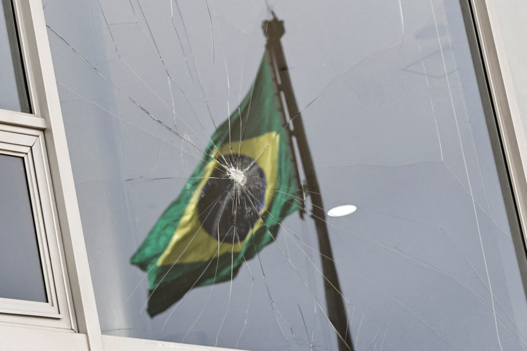 Attack on Brazil's government raises concerns about how U.S. extremism has spread abroad - Vimarsana News