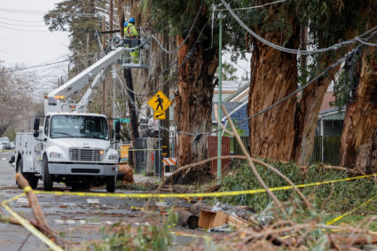A Sacramento Municipal Utility District crew is repairing downed power lines in Sacramento