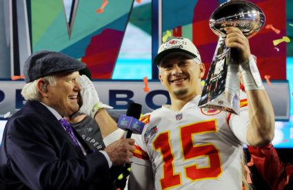 Mahomes breaks MVP Super Bowl curse, Chiefs beat Eagles 38-35