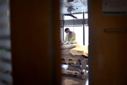 Respiratory Therapists Treat Covid-19 Patients At Chicago Hospital