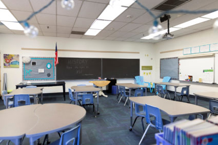 The classroom of a teacher who is working from home remains empty as some students return to in-person learning with restrictions in place to prevent the spread of coronavirus disease (COVID-19) at Rover Elementary School in Tempe, Arizona, U.S., August 17, 2020. Photo by Cheney Orr/REUTERS