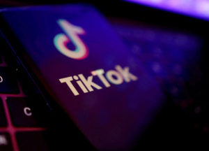 FILE PHOTO: Illustration shows TikTok app logo