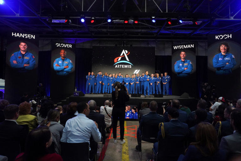 Meet the 4 astronauts who will fly around the moon during NASA’s ...