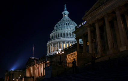 U.S. Capitol police stand outside the Capitol building as the Senate votes on debt ceiling legislation to avoid a historic default at the U.S. Capitol in Washington, U.S., June 1, 2023. Photo by Evelyn Hockstein/REUTERS