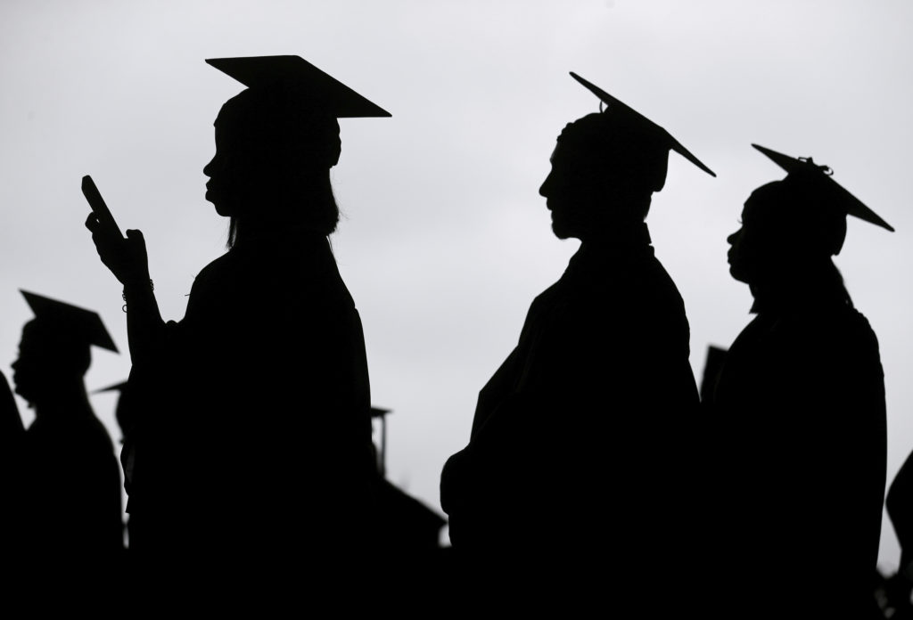 More U.S. colleges offer three-year degrees, cutting time and cost amid lingering concerns