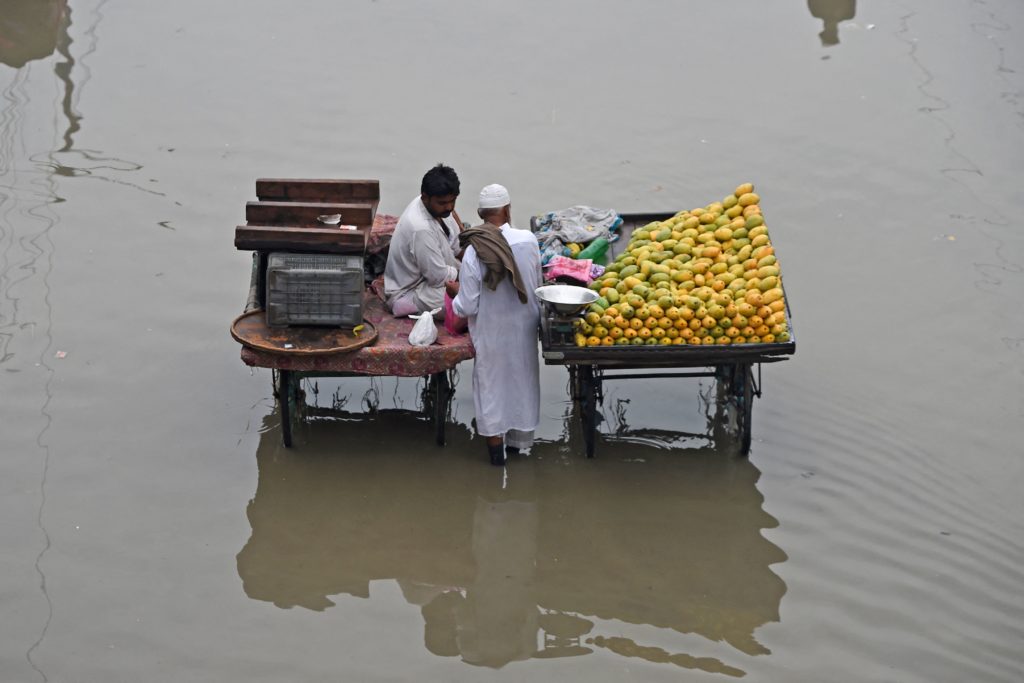 TOPSHOT-PAKISTAN-WEATHER-FLOOD