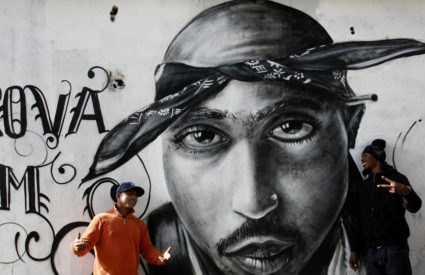 Las Vegas police arrest man tied to suspected shooter in Tupac Shakur's 1996 killing