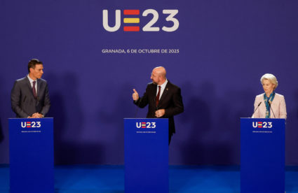 EU leaders meet in Granada