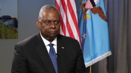 U.S. intends to keep supporting Ukraine against Russia, says defense secretary