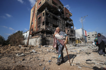 Palestinians continue to flee to the southern parts of the Gaza Strip