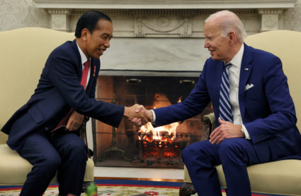 U.S. President Joe Biden shakes hands with Indonesian President Joko Widodo during a meeting for talks on regional security and clean-energy transition, among other things, in the Oval Office at the White House in Washington, U.S., November 13, 2023. Photo by Leah Millis/REUTERS