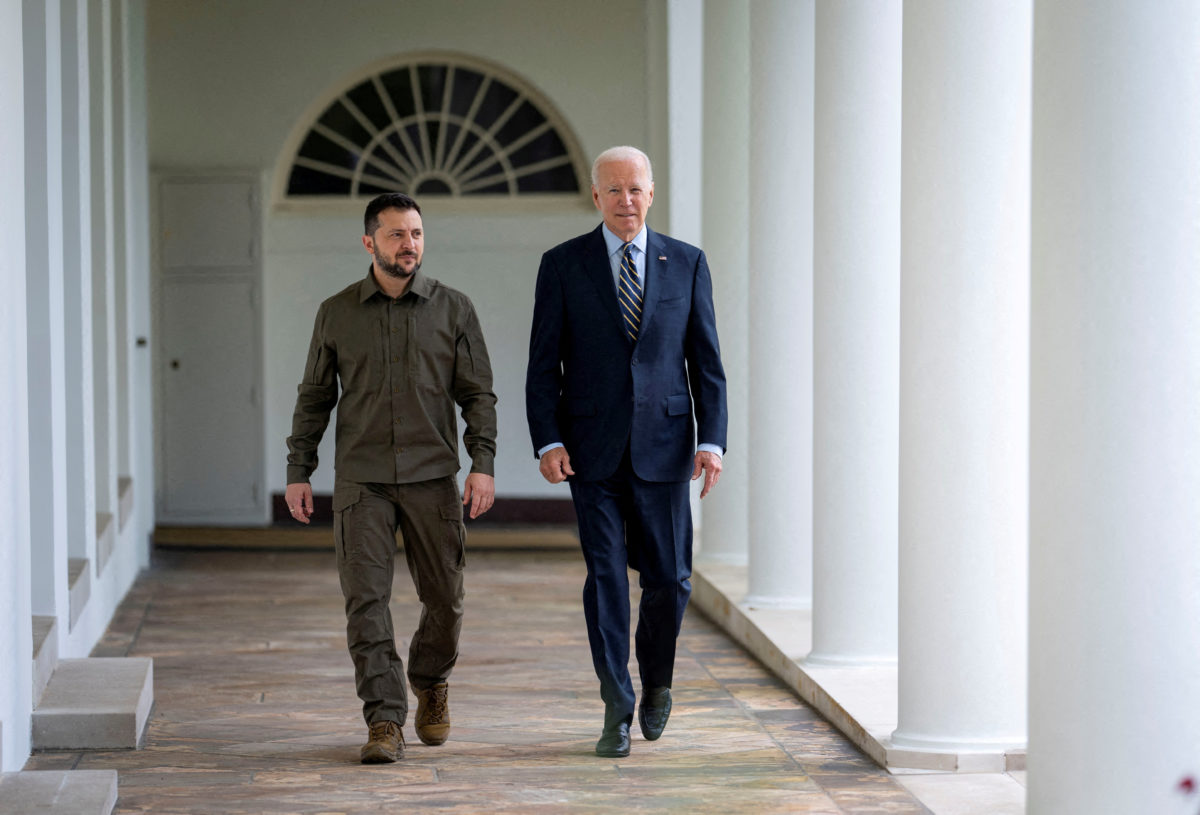 Zelenskyy to meet with Biden as pressure builds for Congress to approve ...