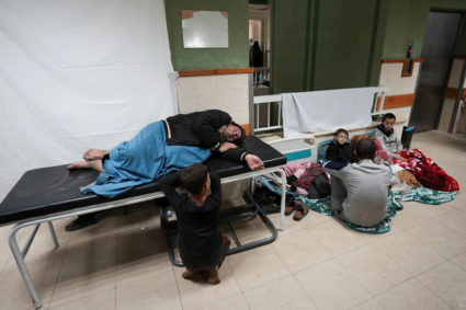 American doctor who worked in Gaza describes dire humanitarian crisis civilians there face