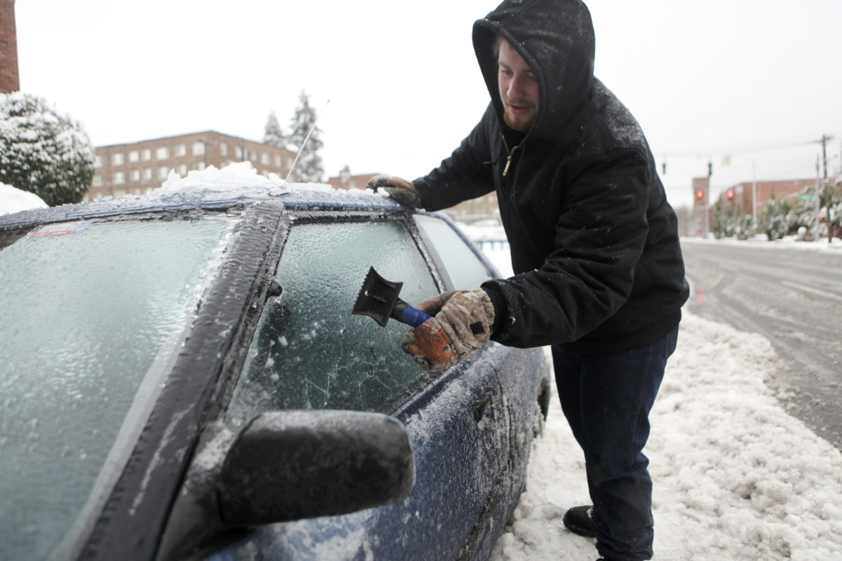 How do I get ice off my car? Quick tips from an engineer who studies airborne particles PBS News