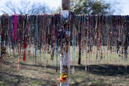 Uvalde parents lash out after new report clears city police of wrongdoing during 2022 mass shooting