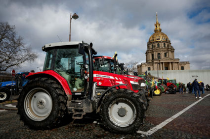 As farmer protests grow, the EU offers more environmental concessions