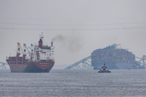 Francis Scott Key bridge collapses in Baltimore