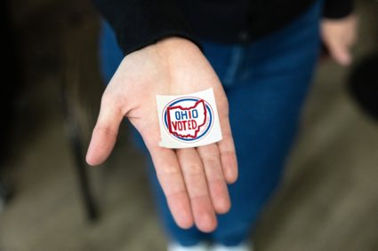 Democratic and Republican parties hold primary elections in Ohio