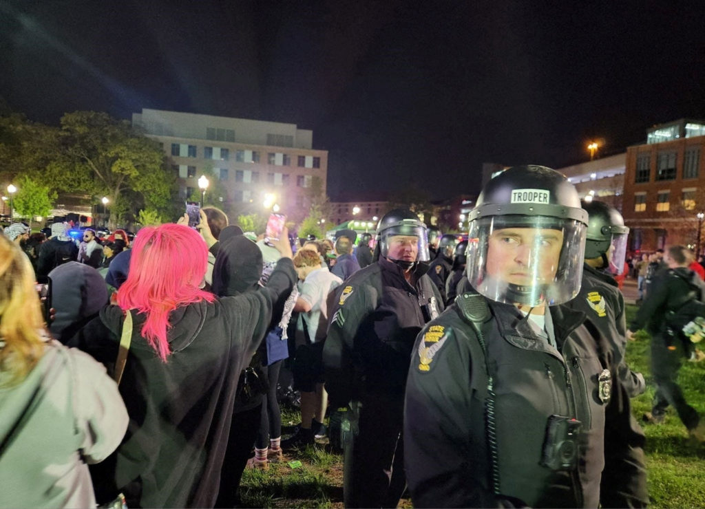 Police try to break up protests in support of Palestinians, during the ongoing conflict between Israel and the Palestinian Islamist group Hamas, at Ohio State University in Columbus, Ohio, U.S., April 25, 2024. Photo by Cole Behrens/Columbus Dispatch/USA TODAY NETWORK via REUTERS.