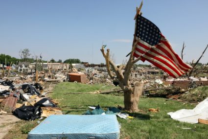 Deadly tornado strikes Greenfield, Iowa