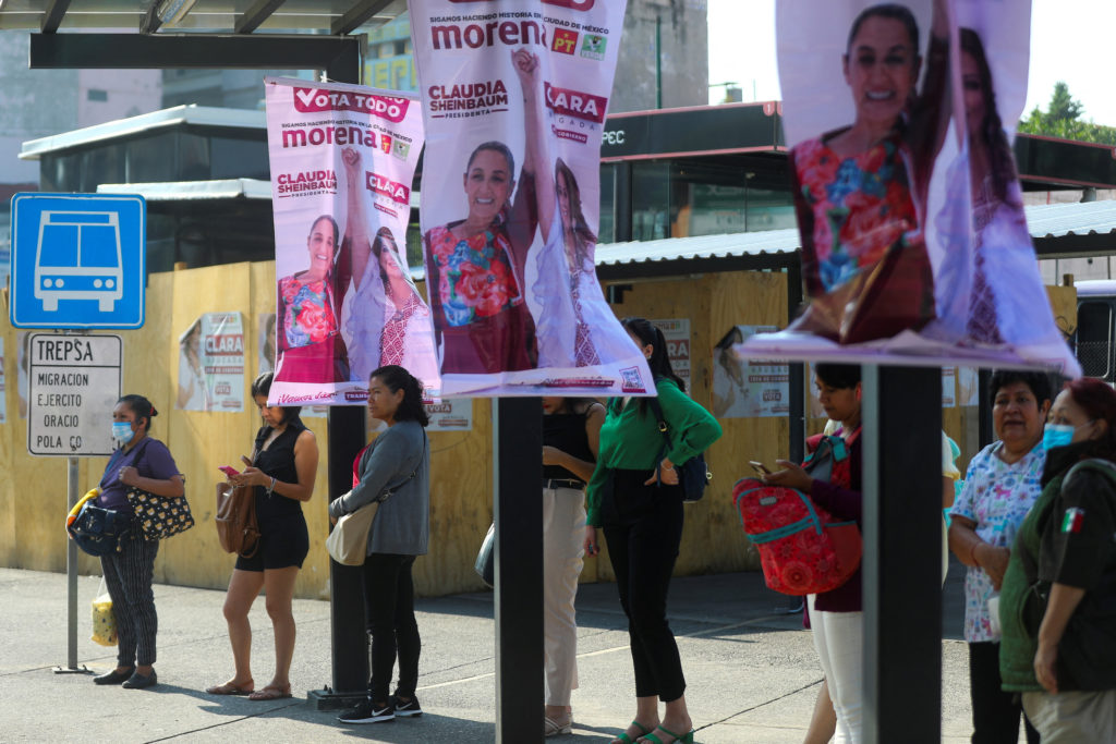 Political campaign advertising in Mexico City