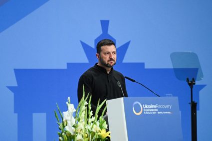 News Wrap: Zelenskyy secures military, financial support for Ukraine from European leaders