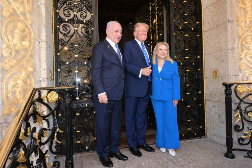 Former US President Trump meets with Israeli Prime Minister Netanyahu in Florida