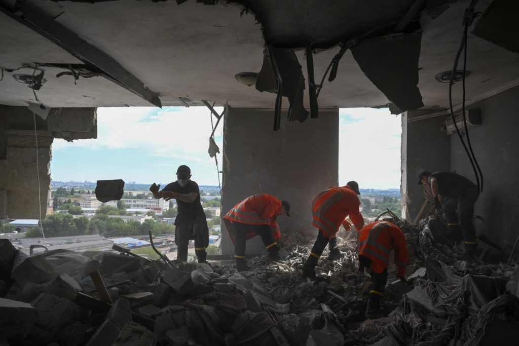 News Wrap: At least 31 dead in Ukraine after a Russian missile attack ...