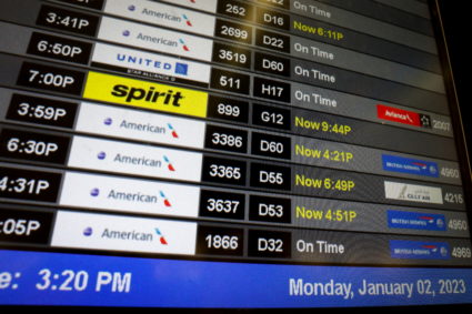 Federal Aviation Administration (FAA) slows the volume of airplane traffic over Florida