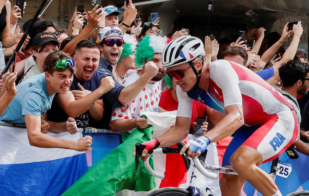 Road Cycling - Men's Road Race