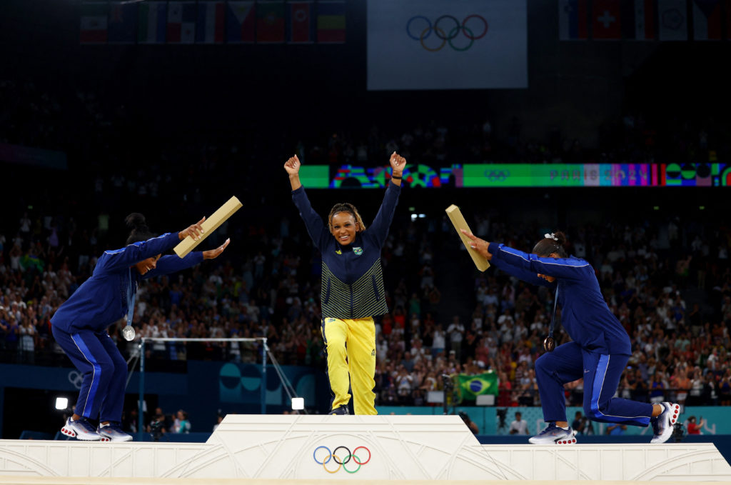 Artistic Gymnastics - Women's Floor Exercise Victory Ceremony