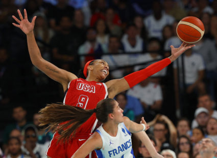 Basketball - Women's Gold Medal Game - France vs United States