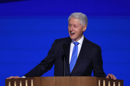 2024-08-22T013225Z_1936316654_HP1EK8M049Y2F_RTRMADP_3_USA-ELECTION-DEMOCRATS