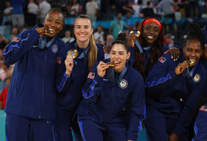 Basketball - Women's Victory Ceremony