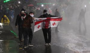 Georgian opposition supporters protest against government's EU application delay