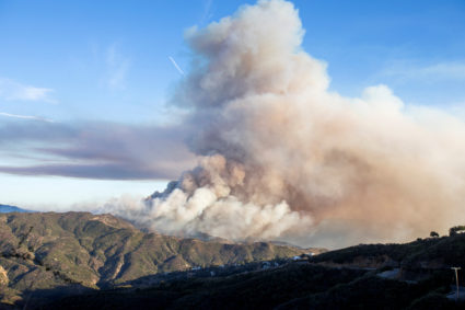 Franklin Fire burns in Malibu