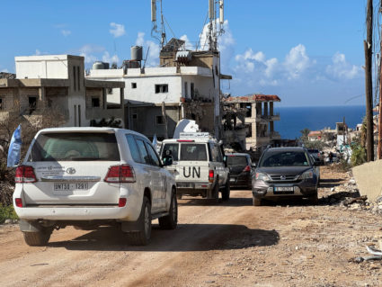 Israeli military says it won&rsquo;t withdraw from Lebanon by deadline, sets up roadblocks