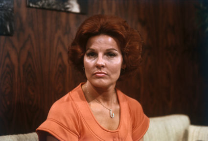 Anita Bryant, popular singer who became vocal opponent of gay rights, dies at 84