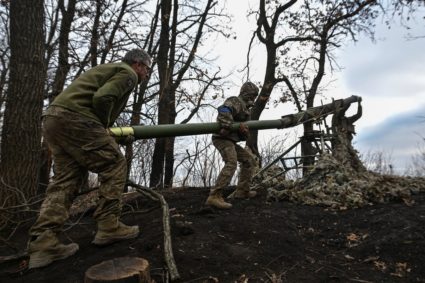 Trump says he's willing to use economic pressure on Russia to end Ukraine war