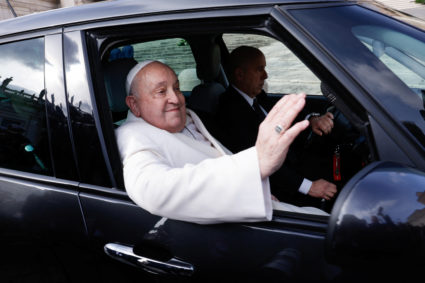 Pope leads mass for armed forces, police and security personnel