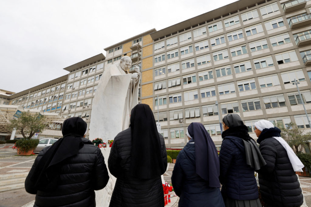 Pope Francis continues treatment at Gemelli Hospital, in Rome