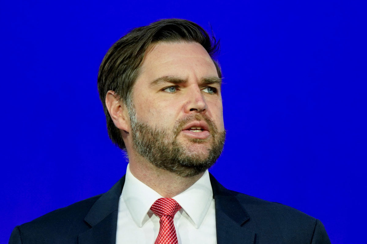 Secret Service detains man who broke windows, caused property damage at ...