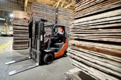 FILE PHOTO: Trump triggers trade war with tariffs on Canada, Mexico and China